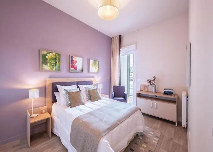 Zenao Apartahotel 3*